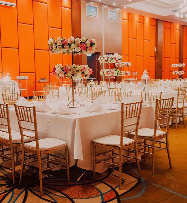 Beach Wedding in Vows on the Beach at Sheraton Grand Chennai Resort